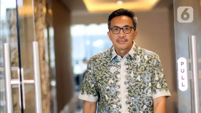 Direktur Utama Bank Fama,  Tigor M. Siahaan