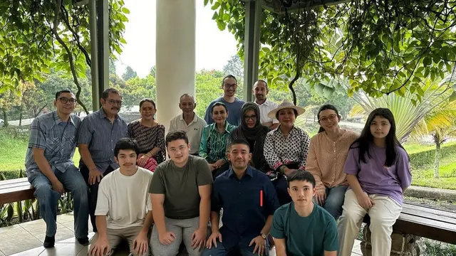 Potret Sigit Harjojudanto Anak Kedua Soeharto Rayakan Ulang Tahun Ke-73 yang Jarang Tersorot, Kumpul Bareng Keluarga Cendana