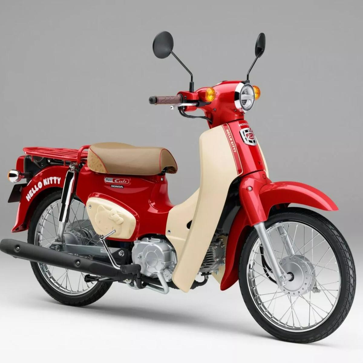 Honda Super Cub 50 Hello Kitty Edition (Source: carscoops.com)