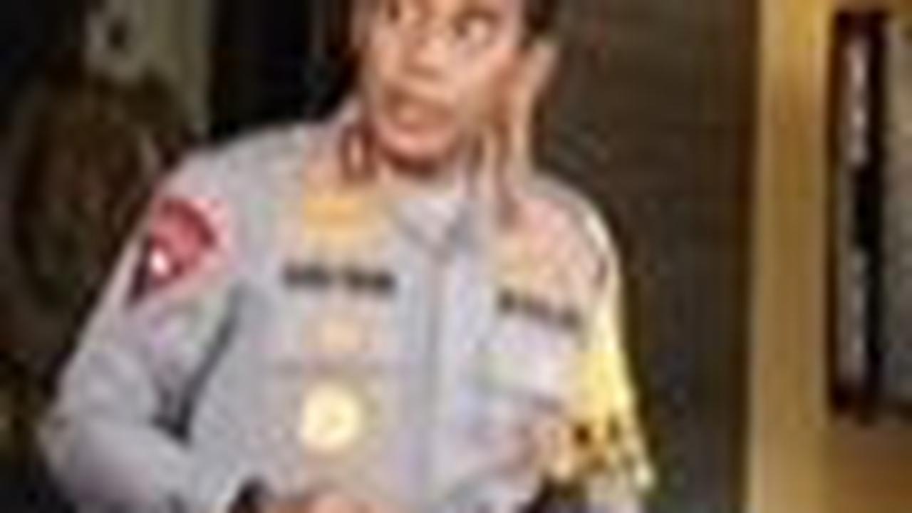 "Terima kasih jenderal sudah berkunjung ke Polres Maros, sehat selalu," tulis keterangan dalam video.