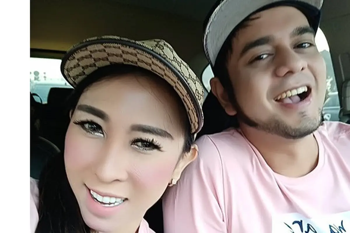 Terjebak Narkoba Lagi, Ini 5 Potret Mesra Rio Reifan dengan Istri