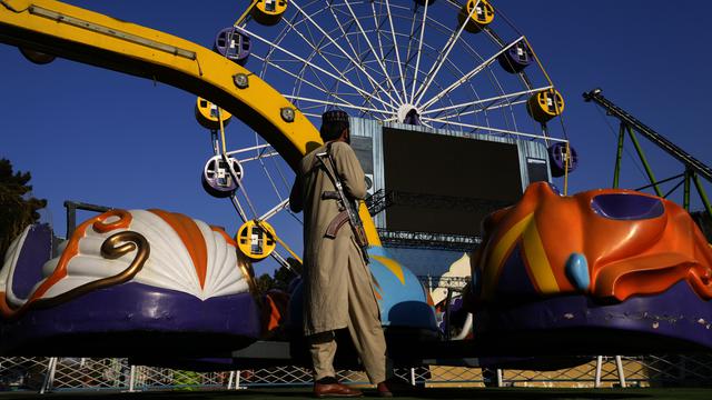 Taliban Larang Perempuan Afghanistan ke Taman Hiburan