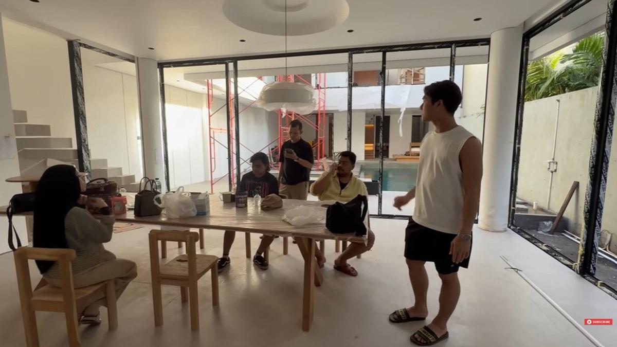 5 Desain Dapur dan Meja Makan Villa Lesti Kejora di Bali, Konsep Minimalis Kontemporer