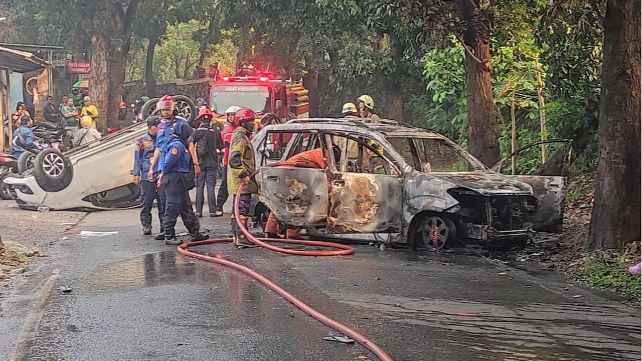 Kronologi Mobil Polisi Dibakar Massa di Depok, Lima Orang jadi Tersangka