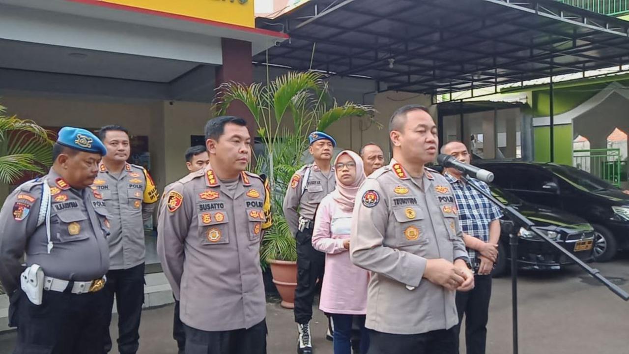 Terlebih, kata Susatyo, dalam acara teater yang dihadiri oleh cawapres nomor urut 3 yakni Mahfud MD perlu pengamanan setingkat tamu VVIP.&nbsp;<br>