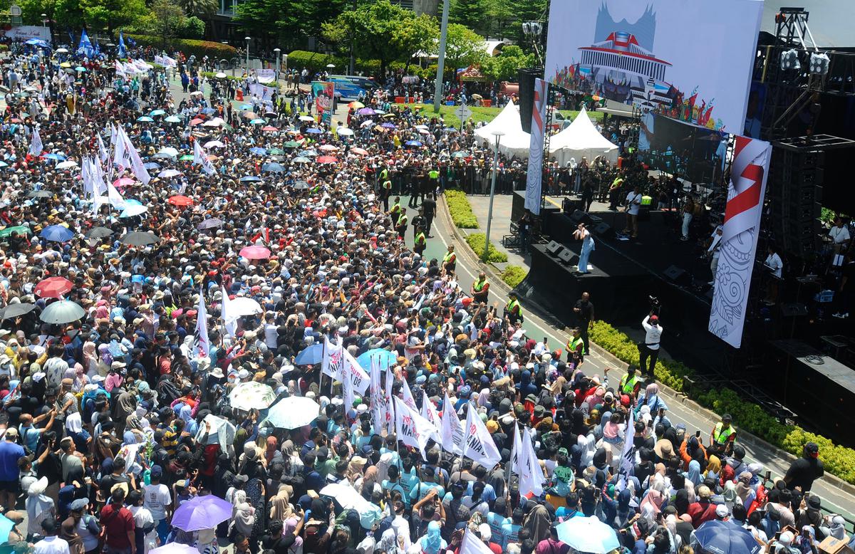 Ayu Ting Ting ramaikan pesta rakyat Prabowo-Gibran