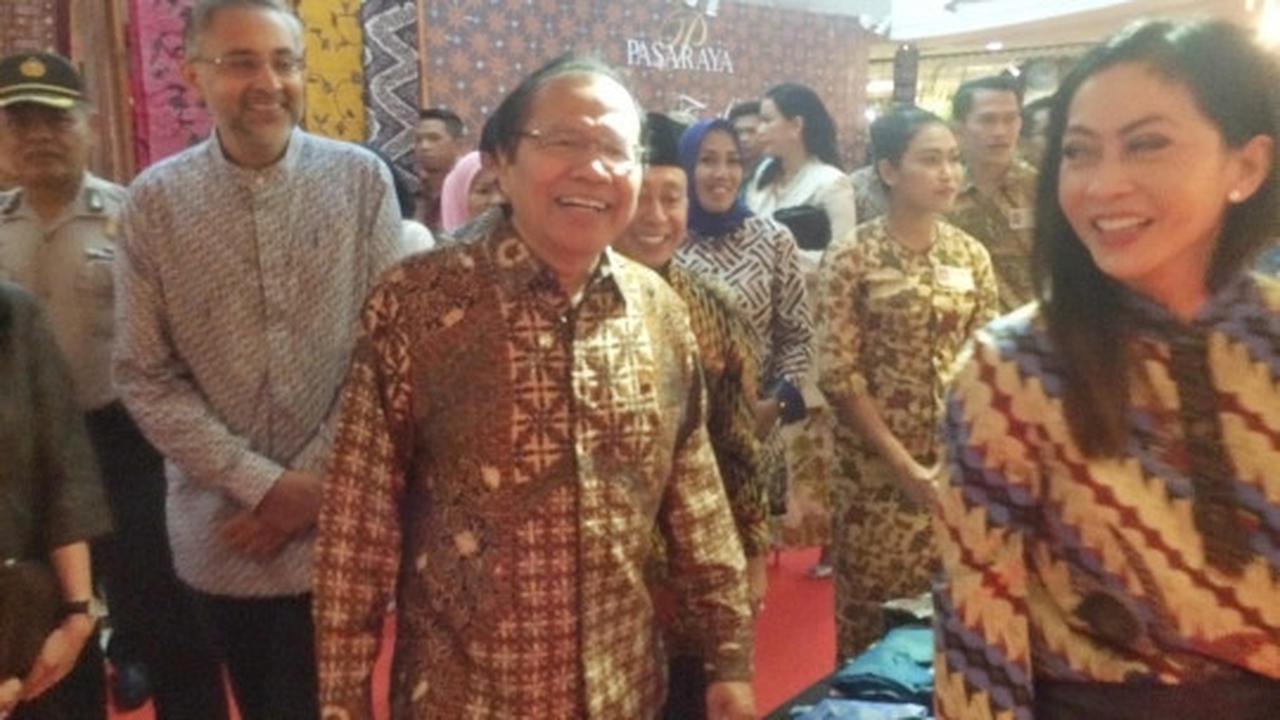 Rizal Ramli resmikan Tribute to Batik 2015