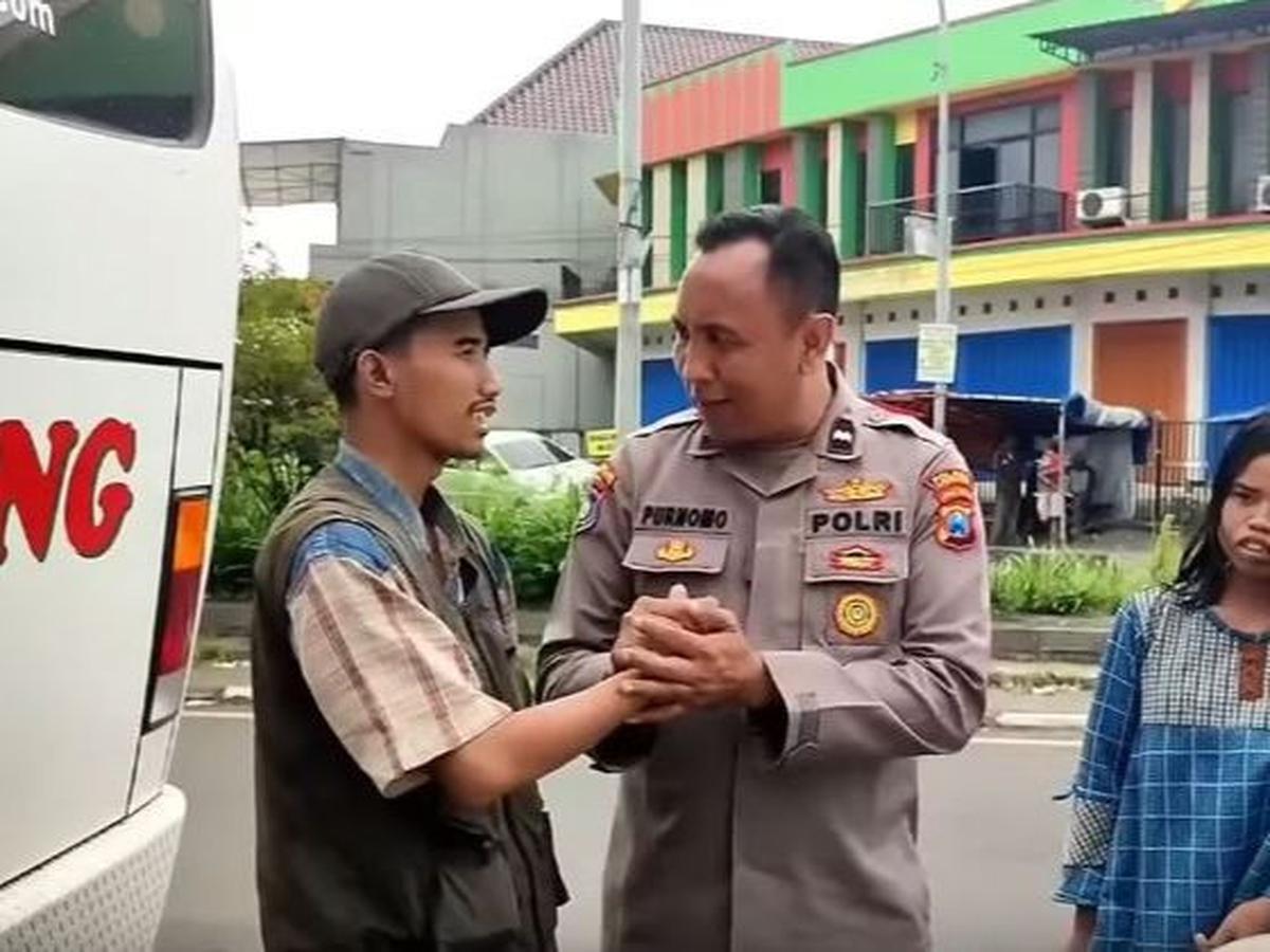Sikap Dermawan Aipda Purnomo, Antar Pulang Naik Bus