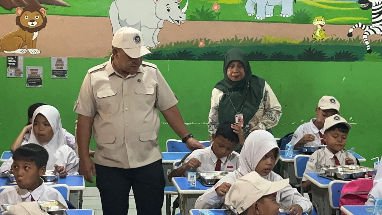 Kepala BGN Datangi SDN 01 Kalibaru, Cilincing, Jakarta Utara