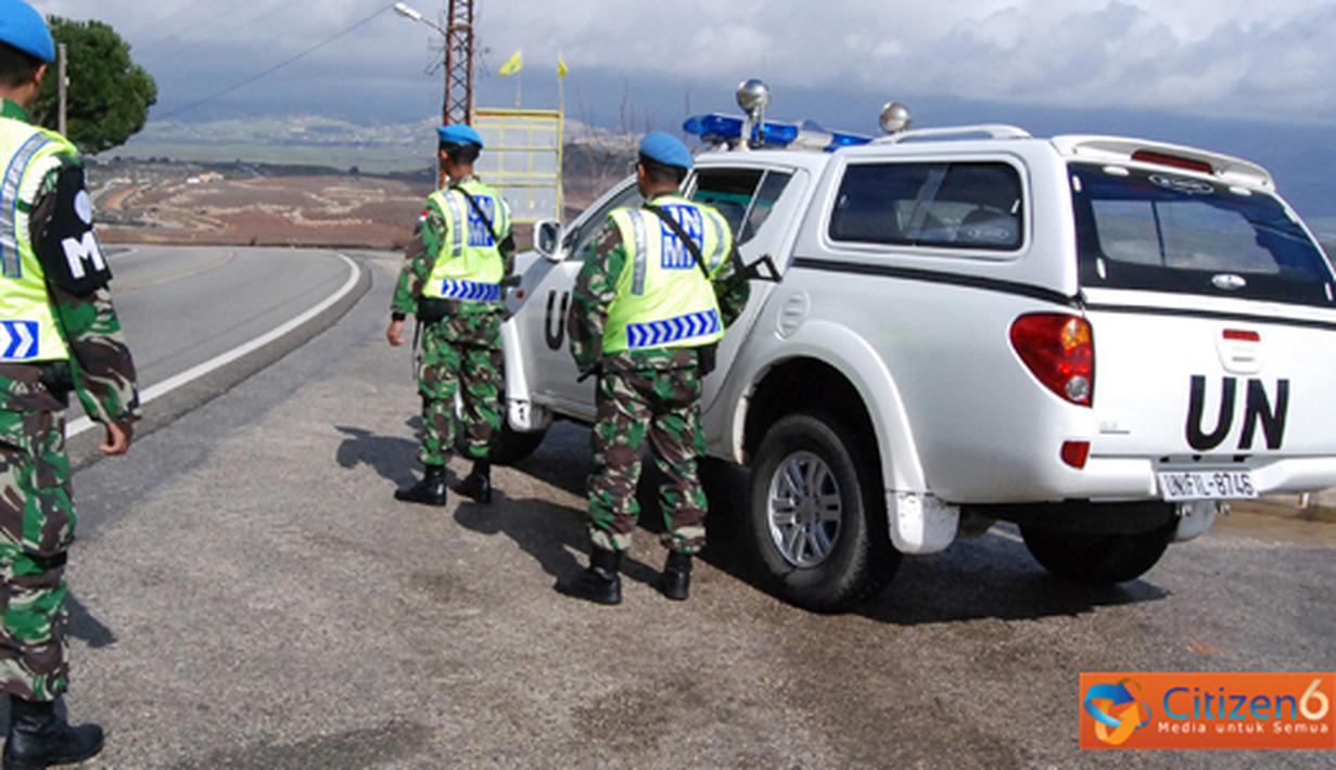 Citizen6, Lebanon: Prajurit TNI yang tergabung dalam Satgas POM TNI Sector East Military Police Unit (Sempu) Kontingen Garuda XXV-D/Unifil, menggelar Road Safety Campaign bertempat UN Posn 7-3, Marjayoun-Lebanon, Jumat (30/3). (Pengirim: Badarudin Bakri)