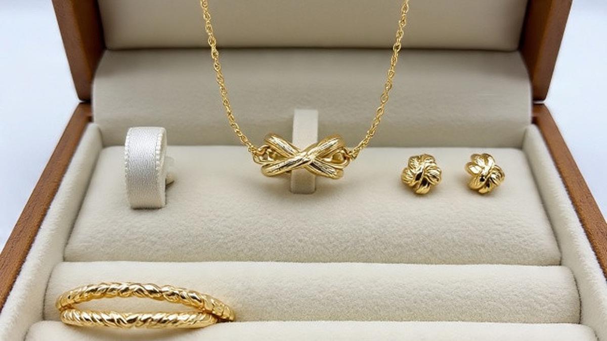 7 Model Satu Set Perhiasan Emas Padi yang Elegan dan Penuh Makna, Cocok untuk Seserahan
