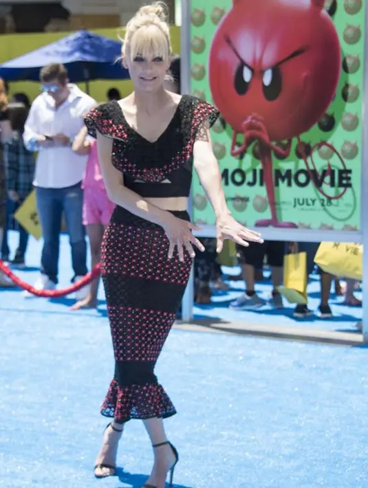 Seperti yang diberitakan sebelumnya, Anna dan Chris baru saja resmi mengakhiri hubungan rumah tangganya setelah delapan tahun menikah. Dan uniknya, kini ia sudah kembali bahagia dan tersenyum. (AFP/Valerie Macon)