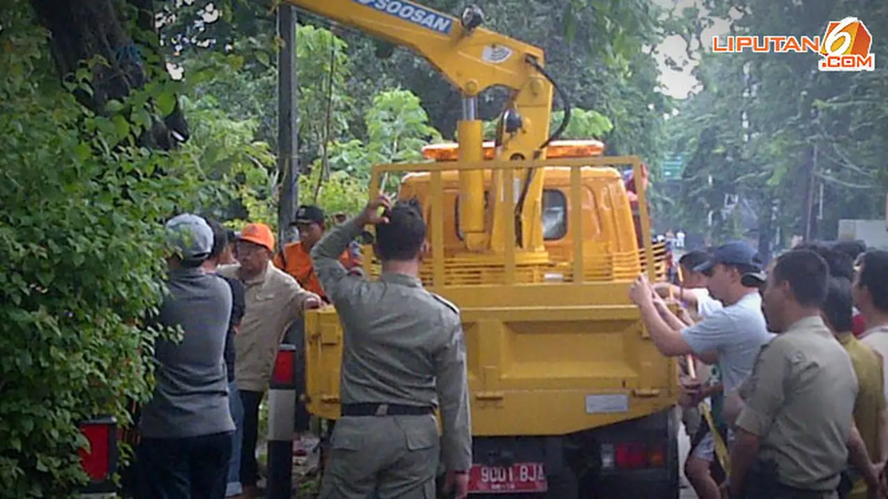 sampah-bederet-140119b-v.jpg