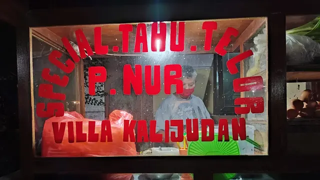 Rekomendasi Tempat Makan Tahu Telur di Surabaya