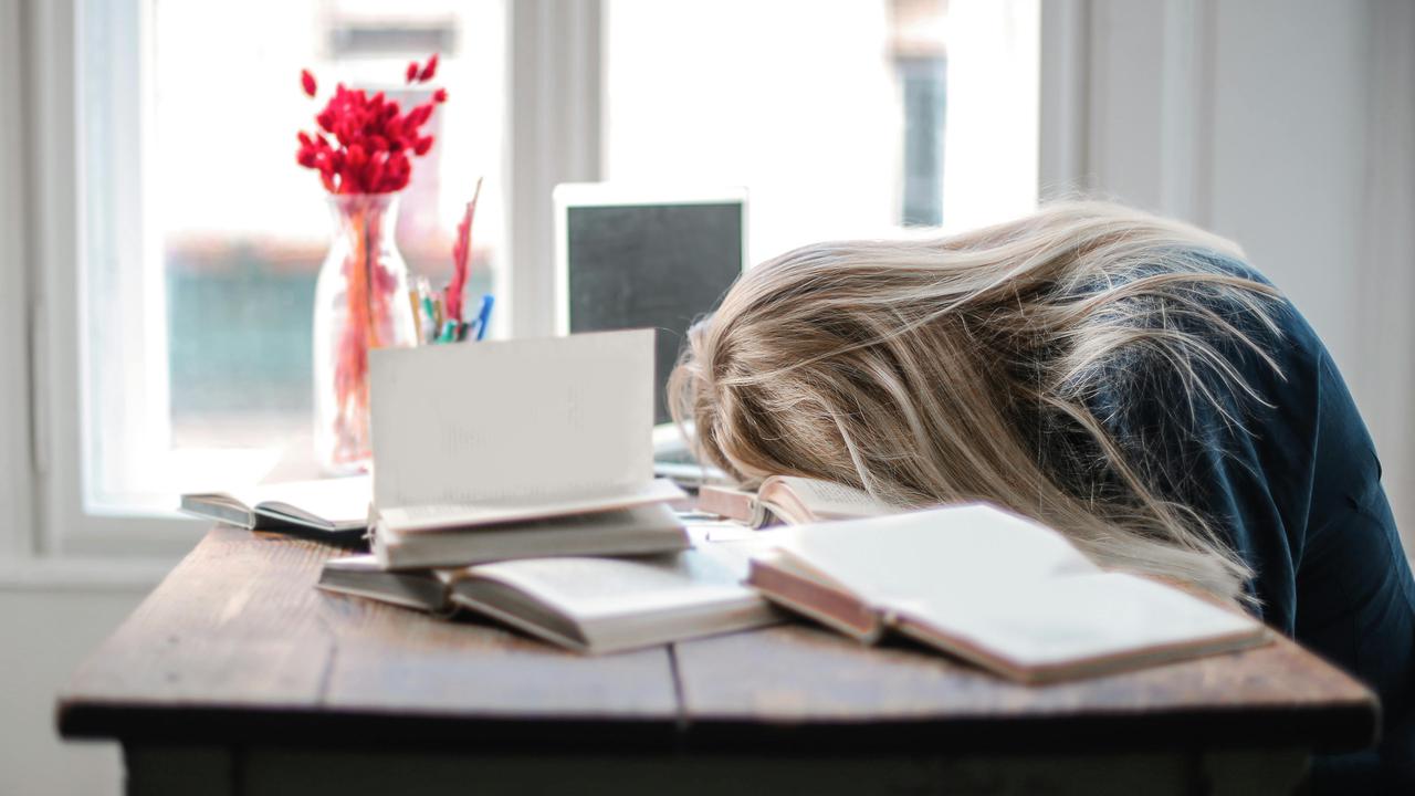 Ketahui Penyebab Mimpi Buruk dan Gangguan Tidur untuk Tidur yang Lebih Berkualitas