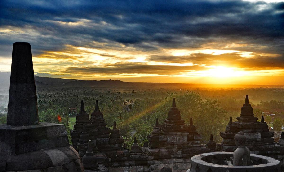 Ilustrasi Pemandangan Borobudur