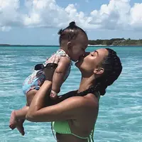 Kim Kardashian akhirnya mengabulkan permintaan penggemar untuk memperlihatkan foto Chicago, Stormi dan True dalam satu frame. (instagram/kimkadashian)