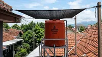 7 Cara Mencegah Pertumbuhan Lumut pada Toren, Kurangi Paparan Sinar Matahari