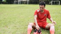 Gelandang asal Jepang, Shohei Matsunaga, mengikuti seleksi Persija Jakarta di Lapangan Villa 2000, Tangerang Selatan, Rabu (30/3/2016). (Bola.com/Vitalis Yogi Trisna)