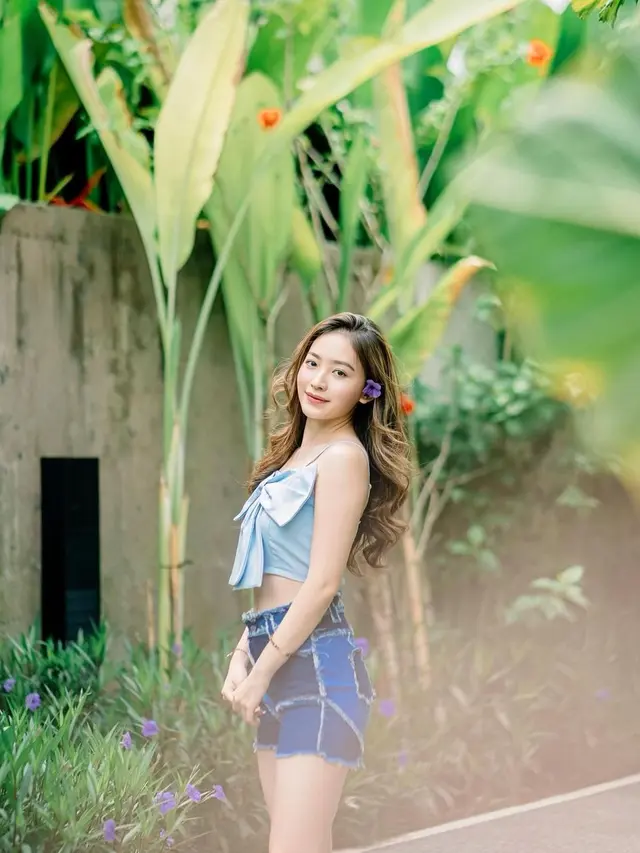 Natasha Wilona dikira Idol Korea setelah ganti warna rambut berwarna biru