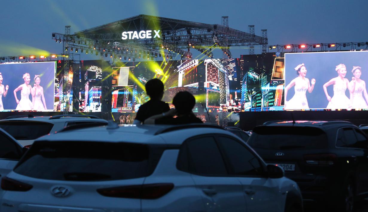 FOTO: Konser Drive-In, Hiburan Warga Korea Selatan Saat ...