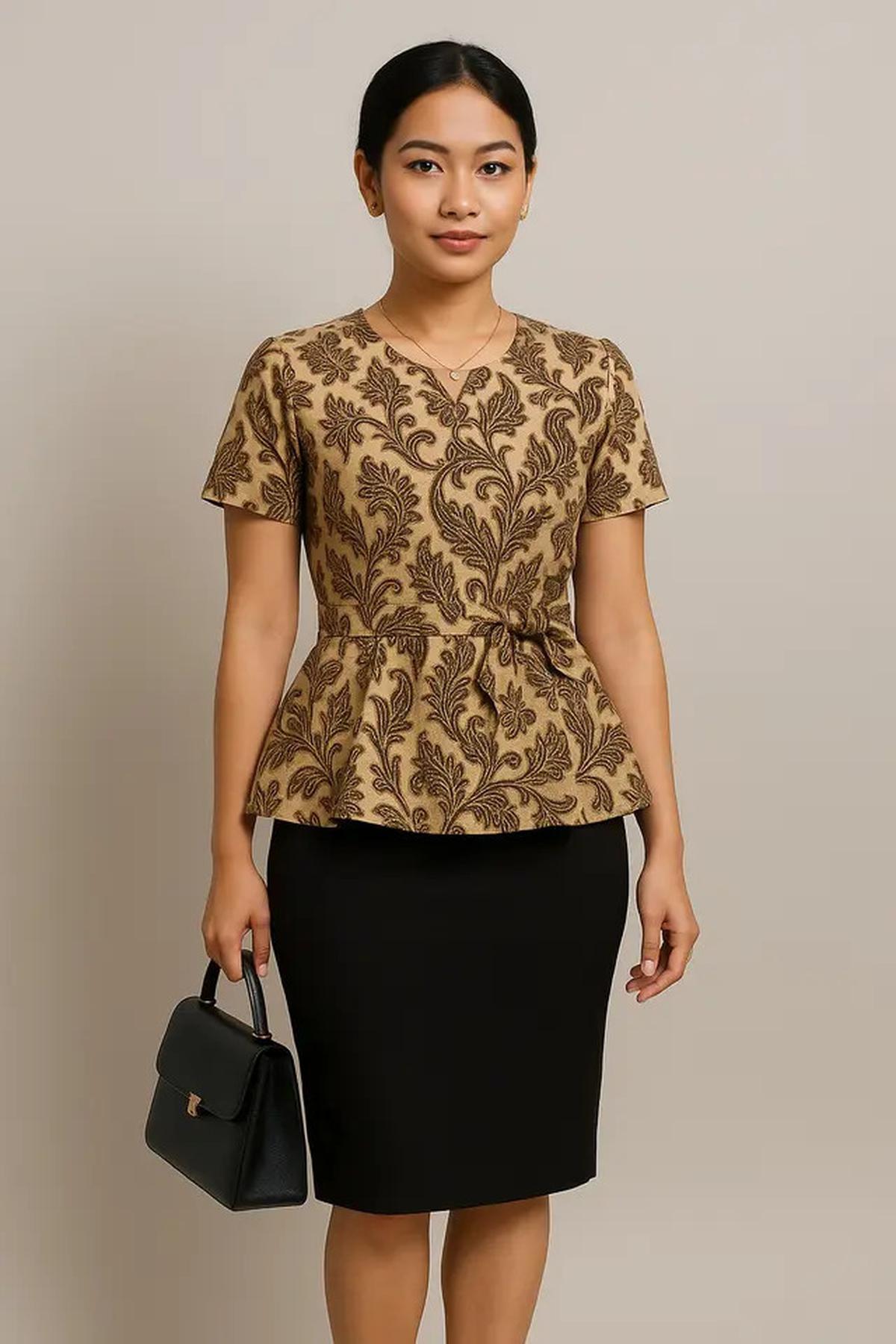 5 Model Blus Batik untuk Tampil Stylish di Tahun 2025