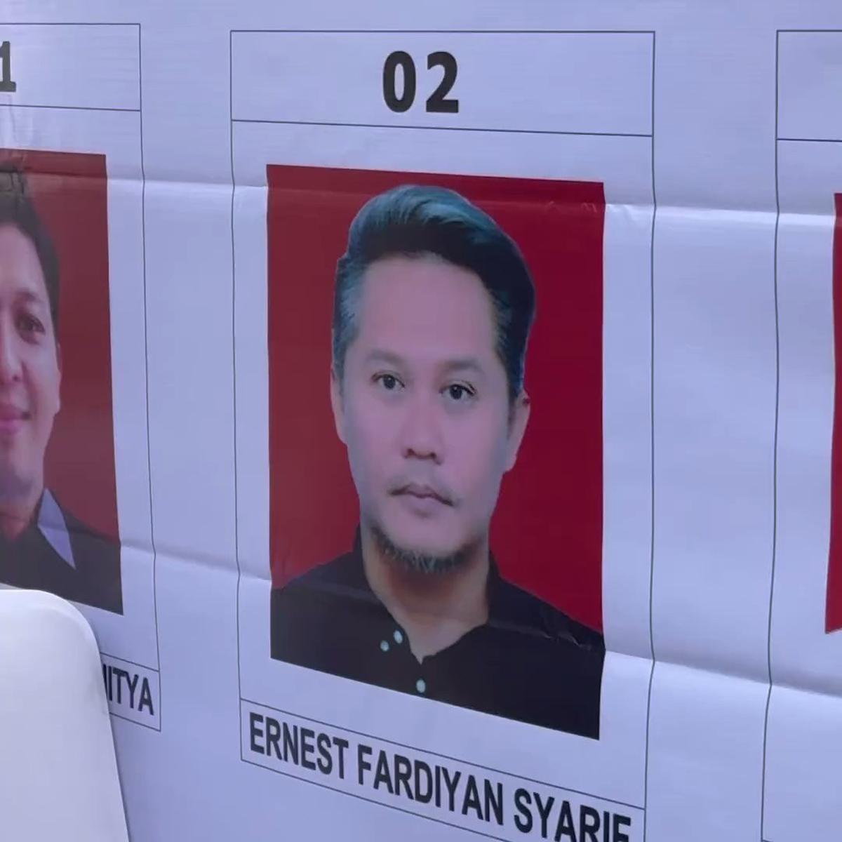 Tahun Baru Punya Jabatan Baru, Ernest Cokelat dan Nirina Zubir Kini Jadi Bapak - Ibu RT