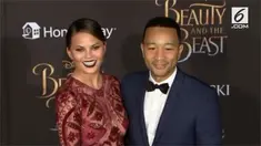 Chrisy Teigen telah melahirkan anak kedua berjenis kelamin laki-laki. John Legend dan Chrisy mengumumkan nama anak kedua mereka lewat media sosial.