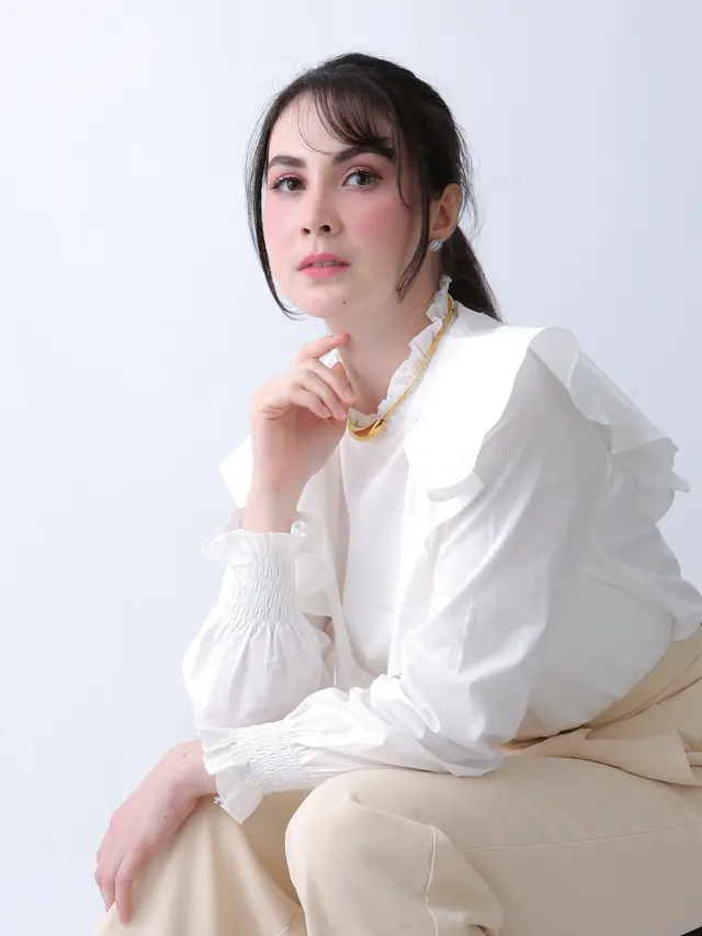 Fimela VIP: Arumi Bachsin Pahami Isu Politik Demi Jadi Ibu Rumah Tangga yang Lebih Baik