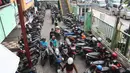 Suasana parkiran Blok G Tanah Abang, Jakarta, Jumat (27/4). Tempat itu akan dijadikan lokasi relokasi sementara bagi pedagang Blok G. (Liputan6.com/Arya Manggala)