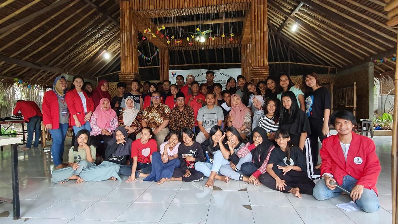 Aksi peduli UMB untuk anak pemulung