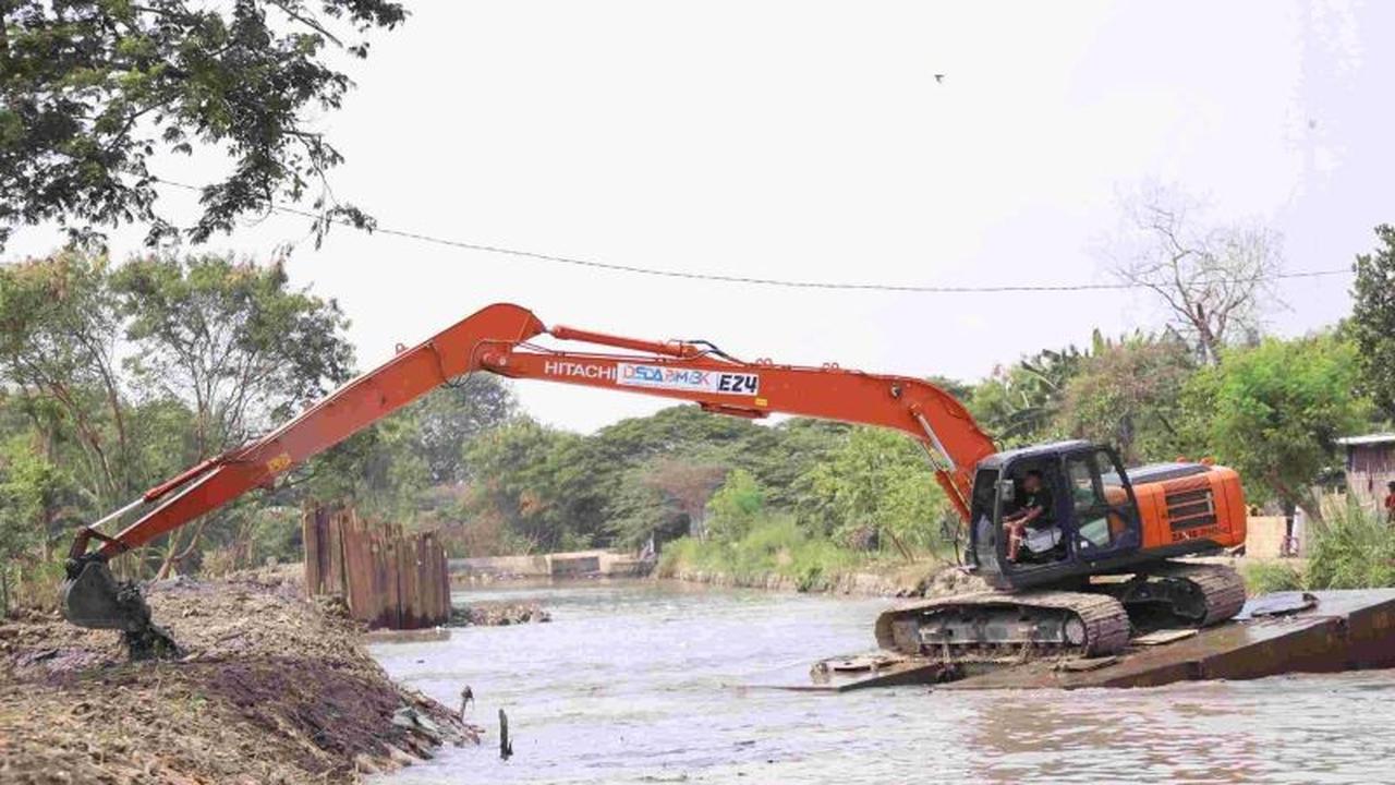 Pemkab Bekasi Genjot Percepatan Normalisasi Sungai Demi Cegah Banjir dan Kekeringan