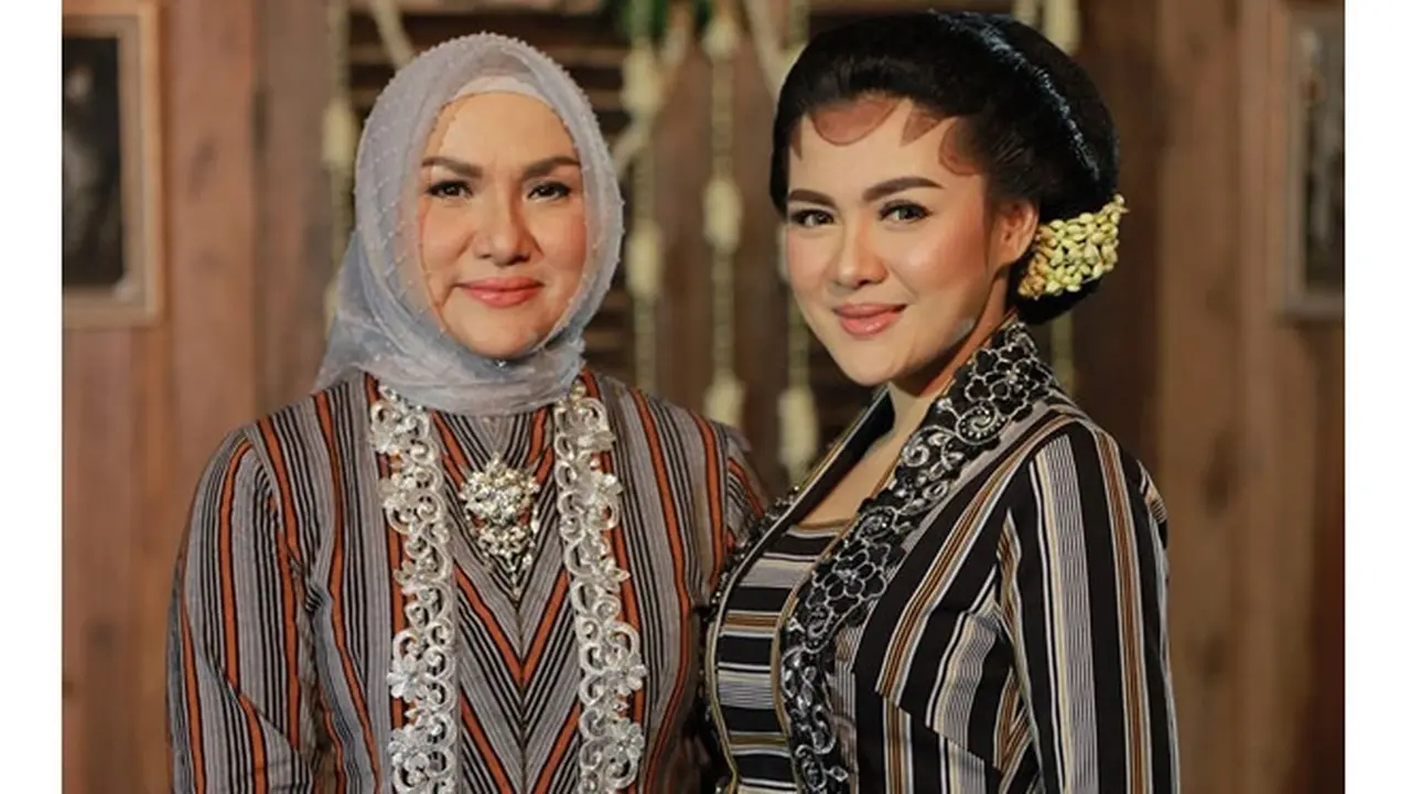 Bak Adik Kakak, Ini 6 Momen Kedekatan Vicky Shu dengan Ibunda