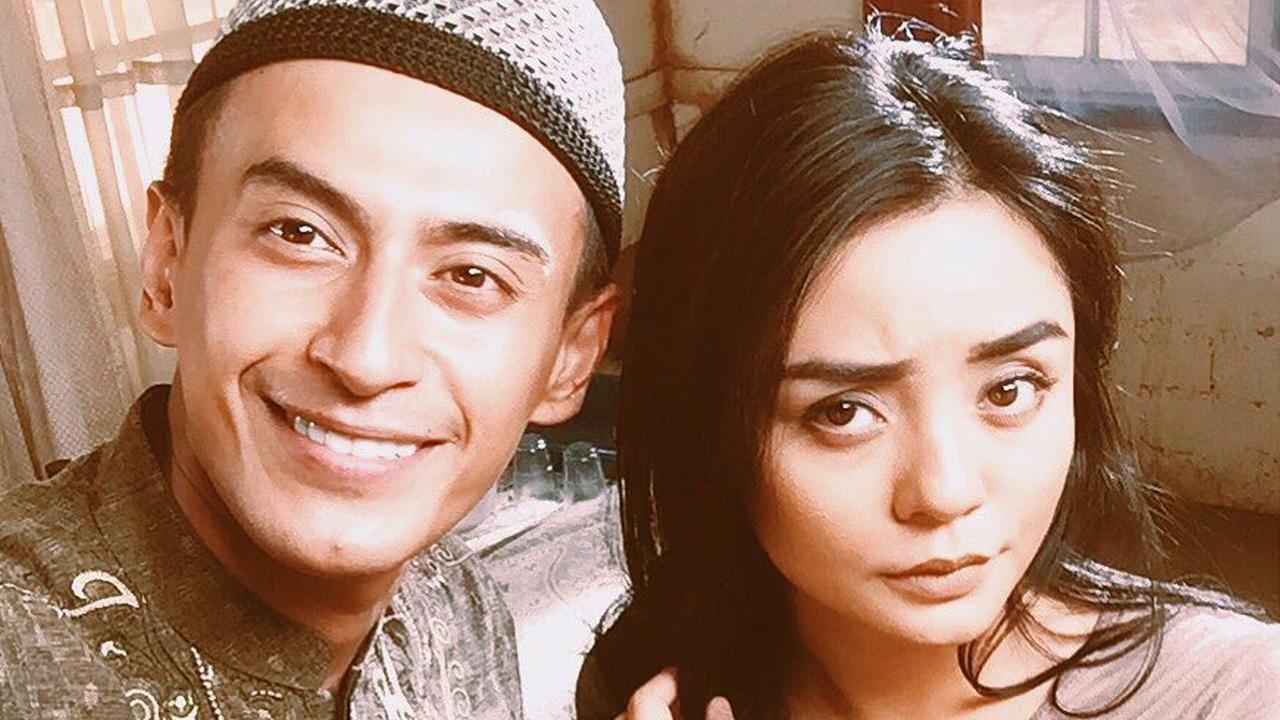 FOTO: Deretan Momen Mesra Gita Sinaga dan Habibi Hood