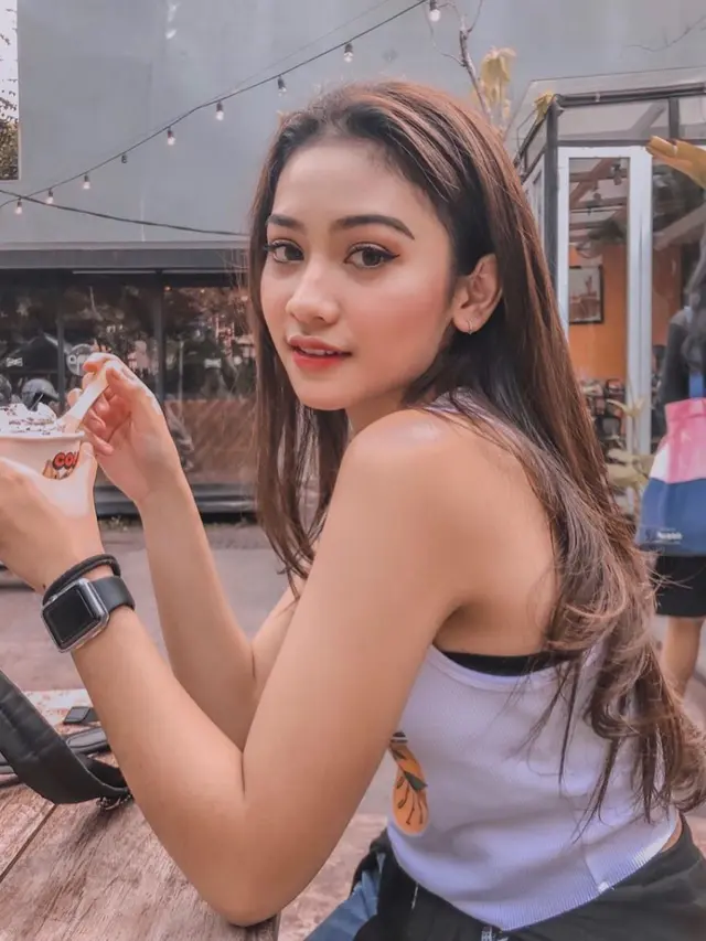 Sarah Tuffahati (sumber: instagram/sarahtuff_)