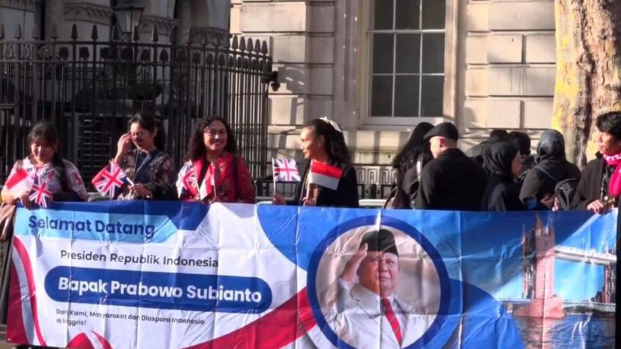 Diaspora Indonesia Antusias Sapa Presiden Prabowo di Downing Street London