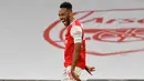 Penyerang Arsenal, Pierre-Emerick Aubameyang berselebrasi usai mencetak gol kedua ke gawang Manchester City pada pertandingan semifinal Piala FA di Wembley di London, Inggris, Sabtu, (18/7/2020). Arsenal menang 2-0 atas City.  (AP Photo/Justin Tallis, Pool)