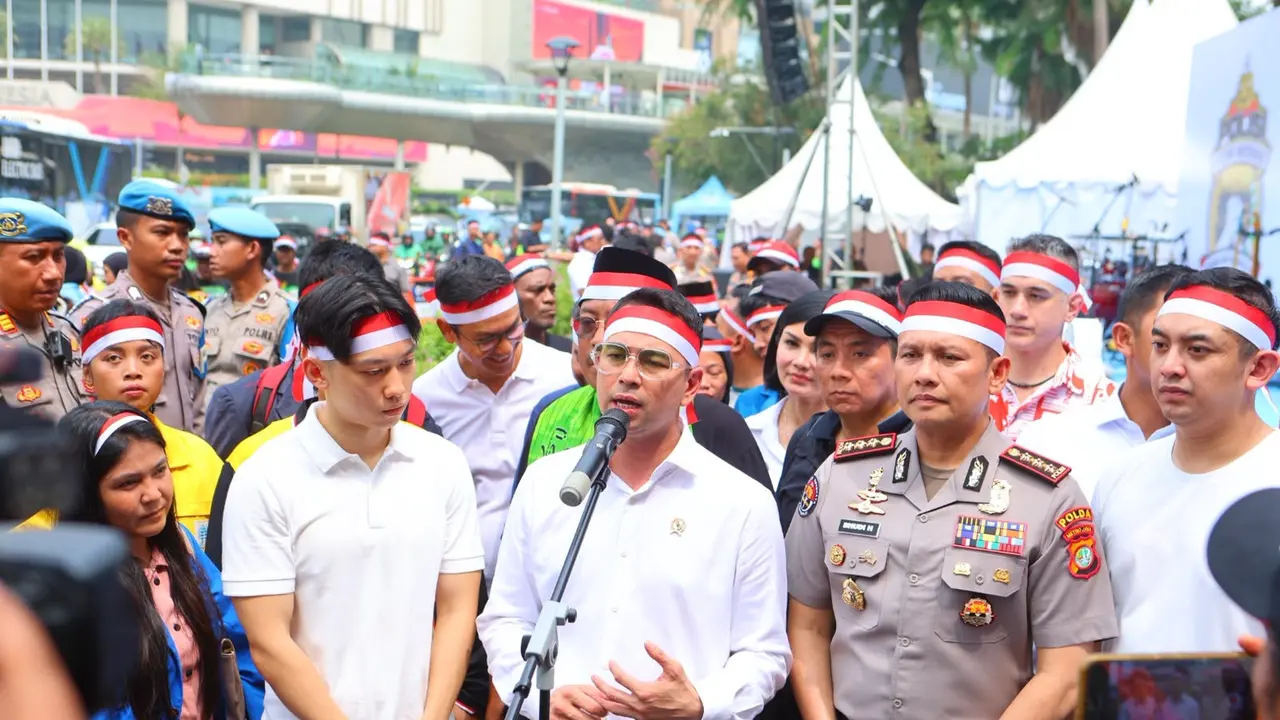 Polda Metro Jaya dan Utusan Khusus Presiden Bidang Pembinaan Generasi Muda dan Pekerja Seni, Raffi Ahmad menggelar Deklarasi Sumpah Pemuda Mahasiswa Indonesia Tahun 2026