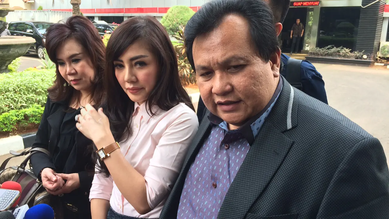 [Bintang] Bella Shofie dan kuasa hukum