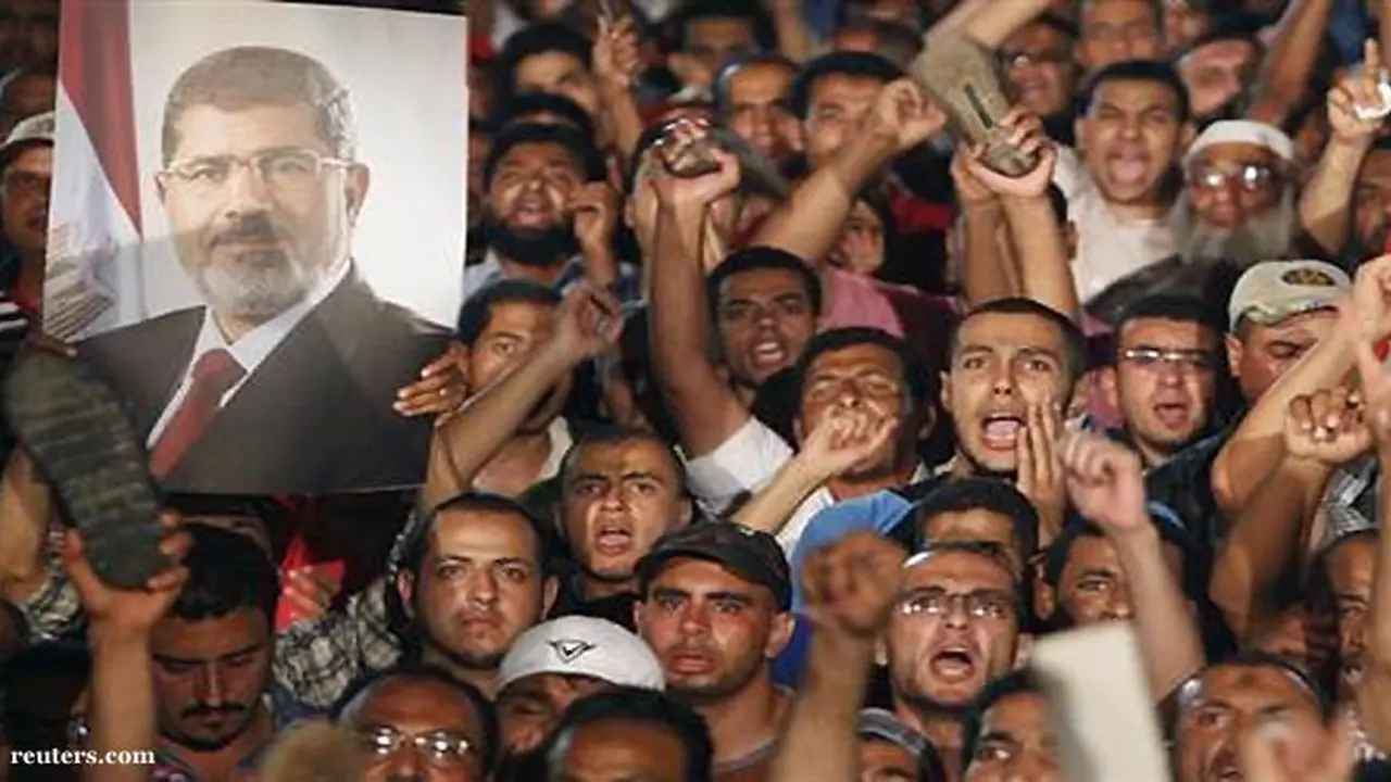 morsi-tahanan-130704b.jpg