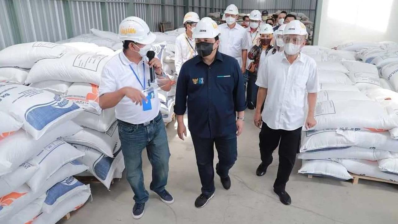 3 menteri meninjau Sentra Pengolahan Beras Terpadu (SPBT) Kebumen. (Foto: Liputan6.com/Istimewa)