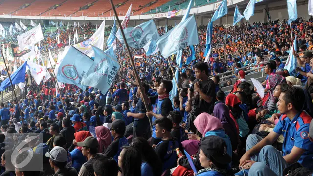 20160501- GBK Jadi Titik Kumpul May Day 2016-Jakarta-Helmi Afandi