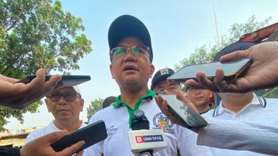 Pemkot Jaksel Gencarkan Pembersihan Saluran PHB Alfa Indah Antisipasi Banjir Musim Hujan