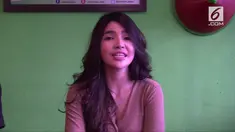 Penyanyi Angelibi menyindir para pria hidung belang yang suka memanfaatkan kaum wanita. Angel mengeluarkan single yang diberi judul unik yakni Gadun Blewer.