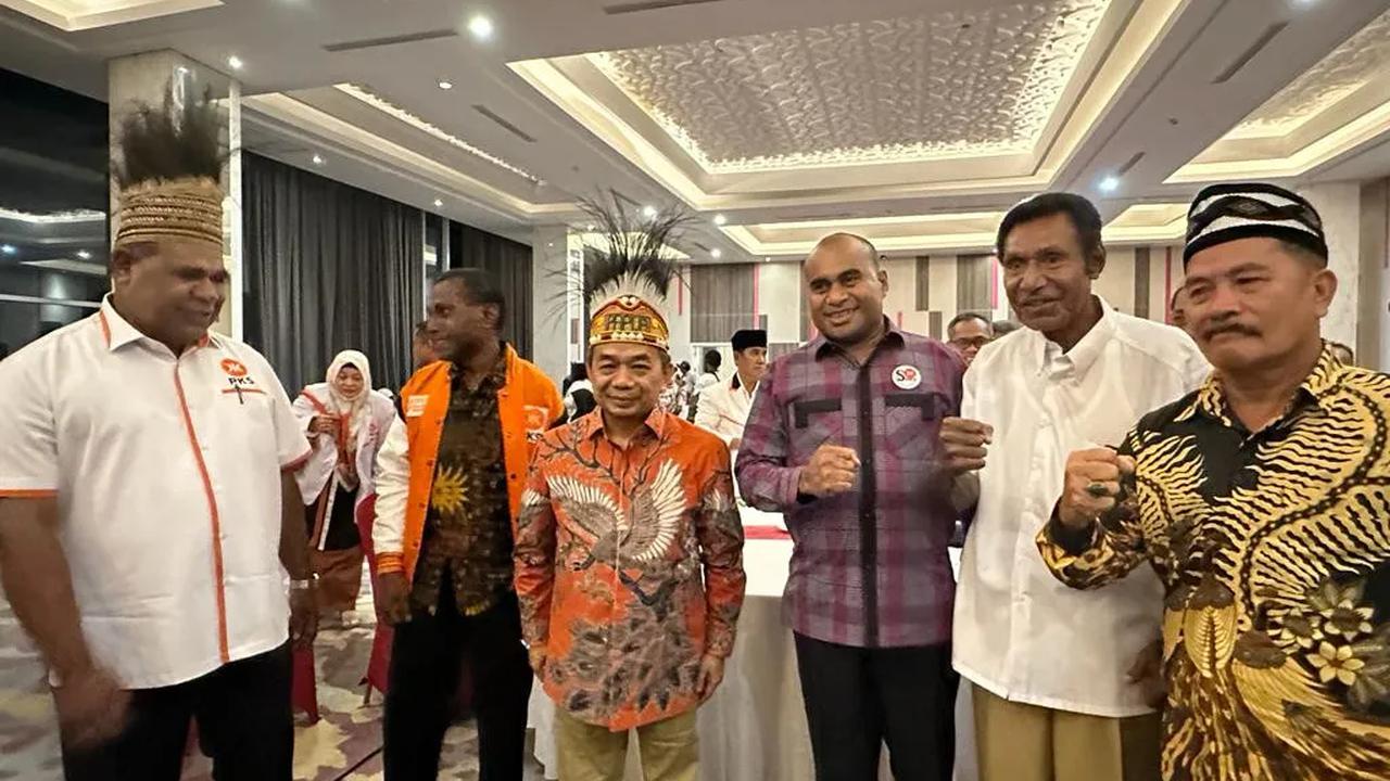 <br>Jazuli hanya mengingatkan yang memimpin tim sukses harus bisa bekerja kolektif.