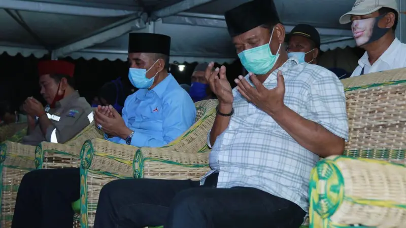 Anwar Hafid menyatakan dukungan ke pasangan Rusdy Mastura-Ma'mun Amir. (Foto: Istimewa)