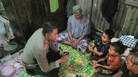 Cerita 2 Bocah Gowa Mengais Sisa Makanan di Upacara HUT RI