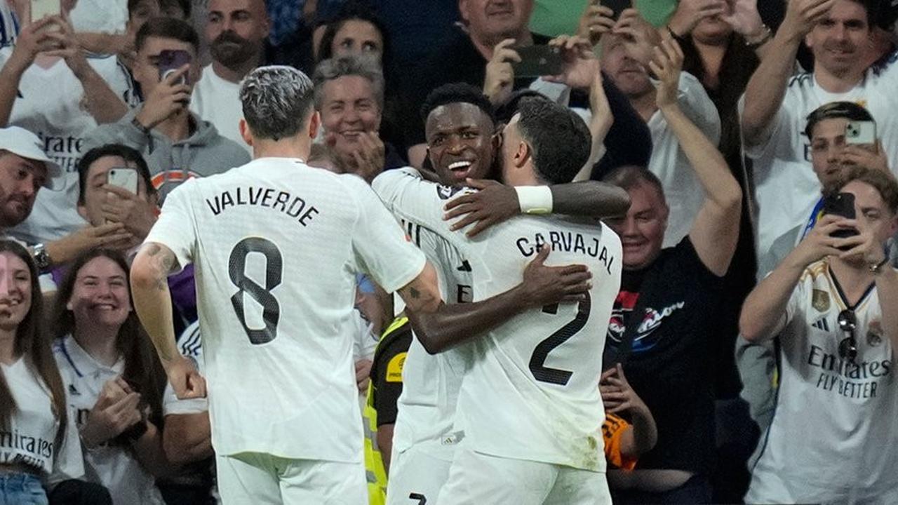 Tidur Ngab? Nyungsep di Laga Madrid vs Milan, Vinicius Diejek Rossoneri