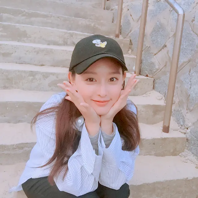 Kim Ji Won. (Instagram/ geewonii)