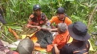 Kakek 76 tahun ditemukan selamat usai hilang 4 hari di hutan keramat di Banyumas, Jawa Tengah. (Foto: Liputan6.com/Basarnas)